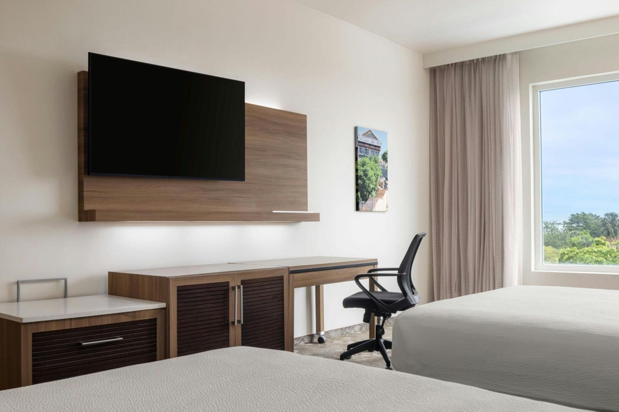 Hotel Courtyard By Marriott Kingston, Jamaica Exterior foto