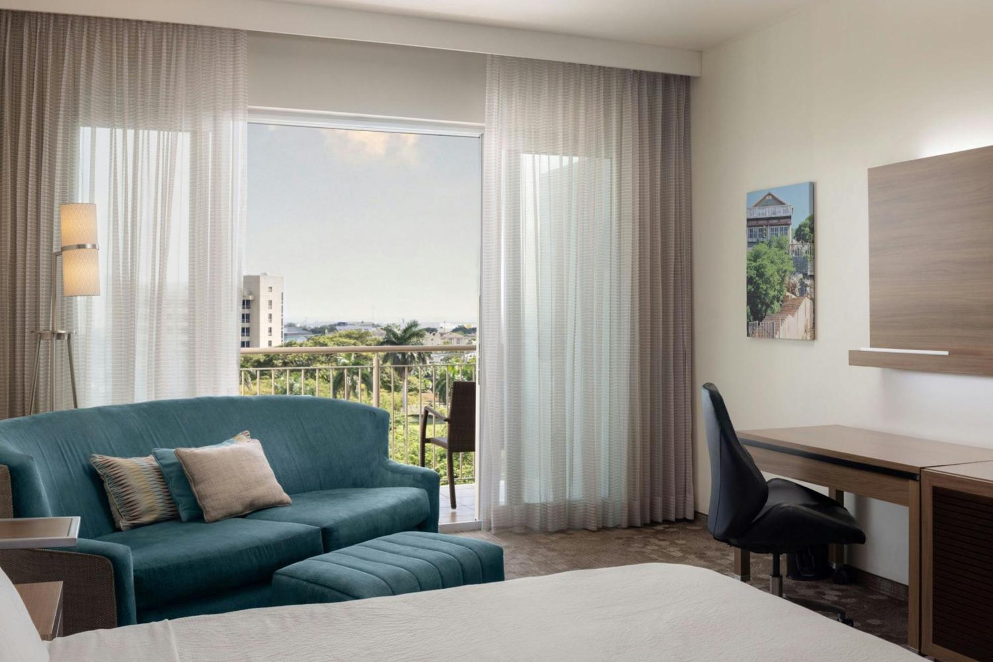 Hotel Courtyard By Marriott Kingston, Jamaica Exterior foto